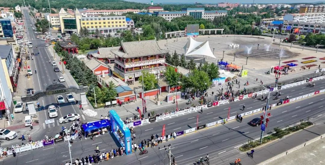 1979816720_0s (2).jpg 1979816720_0s (2).jpg